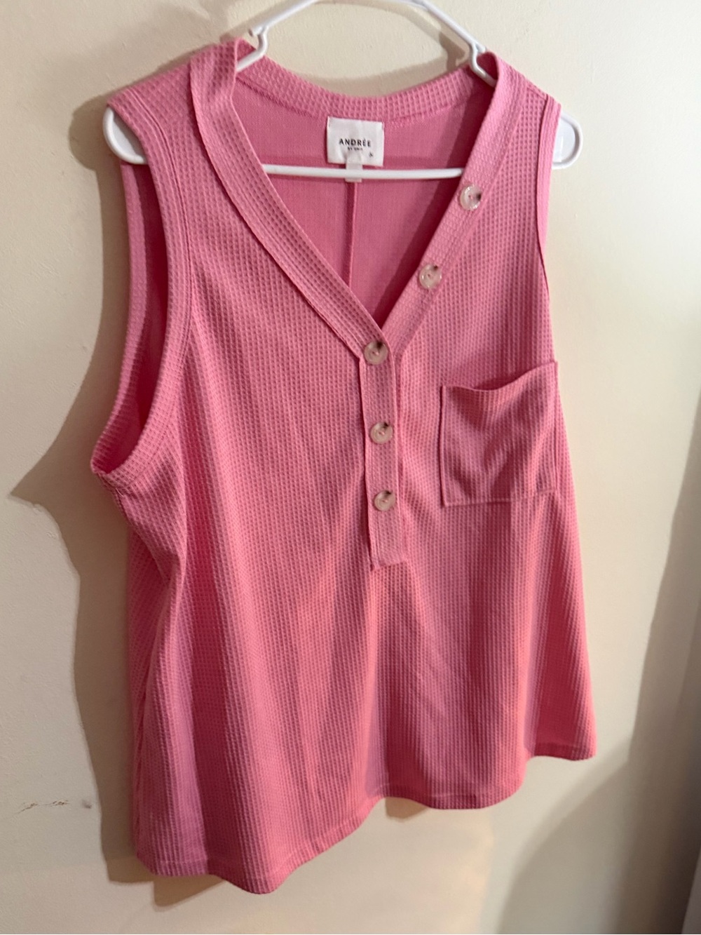 NWOT ANDREE BY UNIT Size 1x Pink Waffle Knit Henley Tank with Pocket